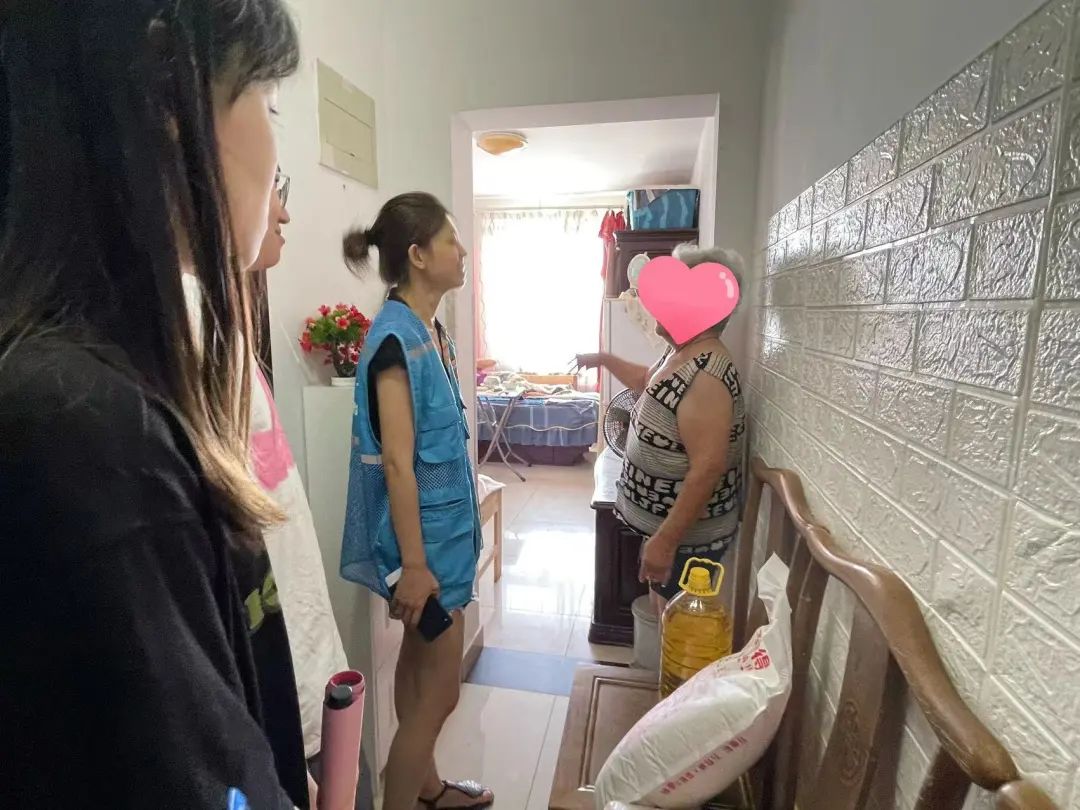 市慈善协会妙妙公益志愿服务队开展助老活动.jpg